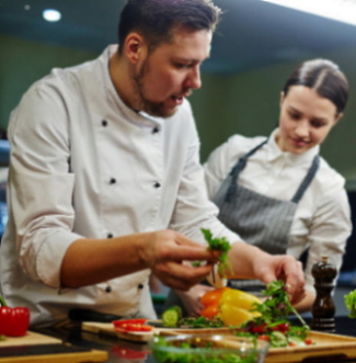 Line Cook Training Program  Manual, Trainer&##x27;s Notes, Final Test, & Certification